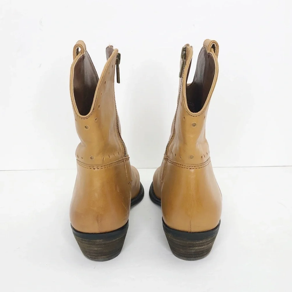 Lucky brand mustard Lucky Vachetta leather western ankle boots